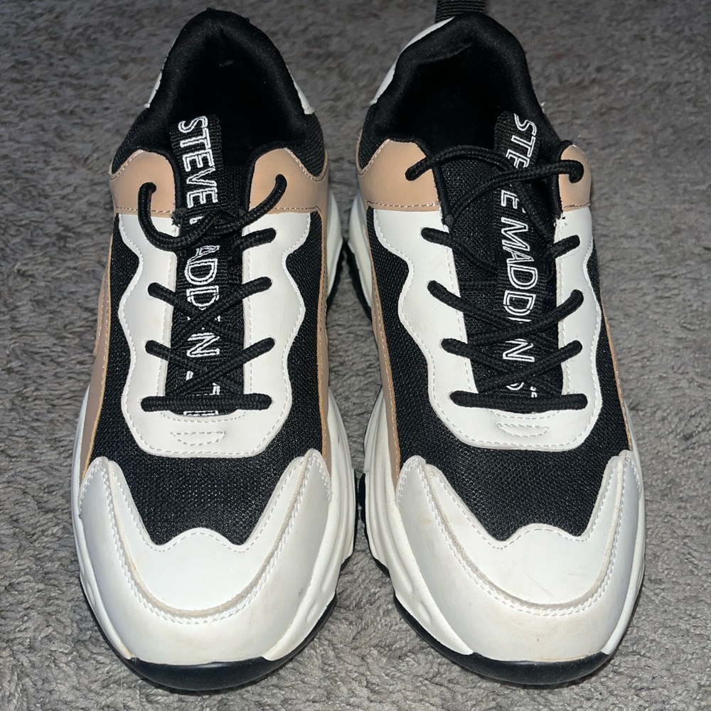 Steve Madden sneakers